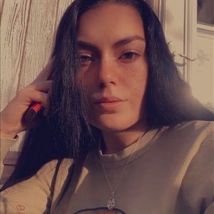 Meet your Posher, Elisabeth